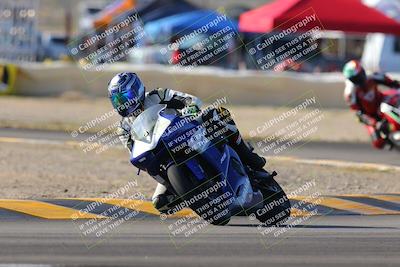 media/Dec-18-2022-SoCal Trackdays (Sun) [[8099a50955]]/Turn 2 (950am)/